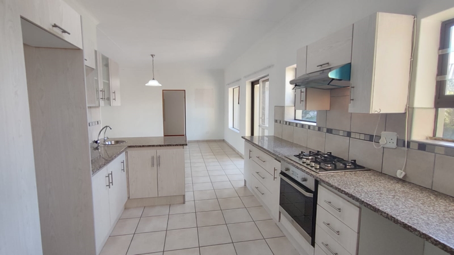 2 Bedroom Property for Sale in Stilbaai Wes Western Cape